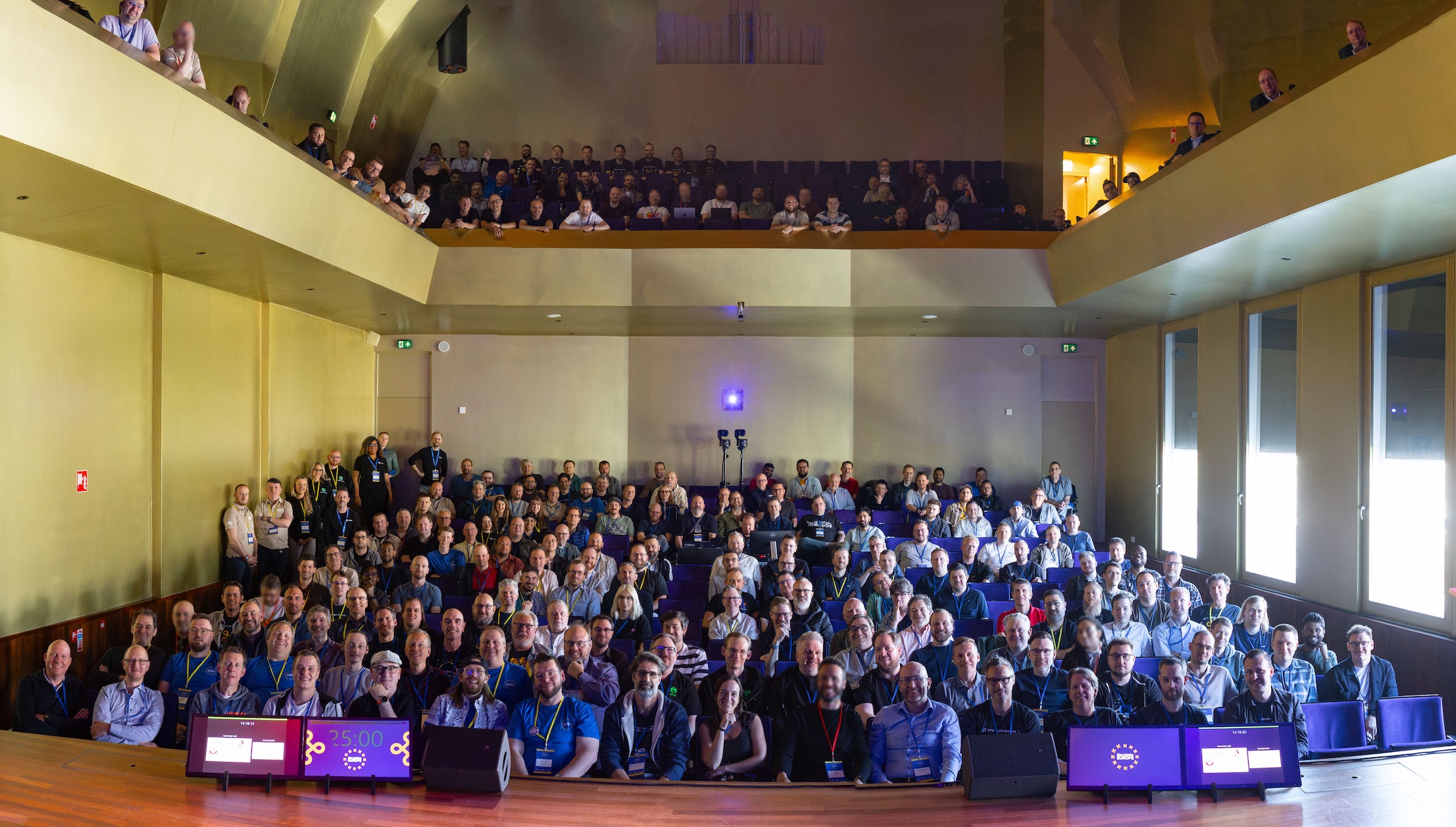 Mac Admins Europe attendees gathered in the conference auditorium